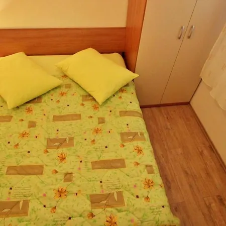 Holiday home Jozo Omis