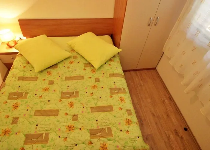 Holiday home Jozo Omis